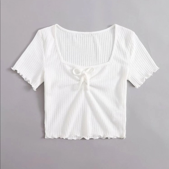 SHEIN WHITE CROP TOP - Picture 1 of 2